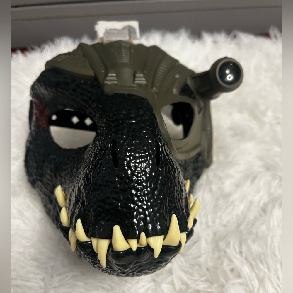 Dinosaur Mask with Light - Picture 3 of 5